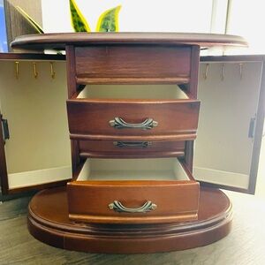 Sophisticated Brown Jewelry Organizer with Hooks